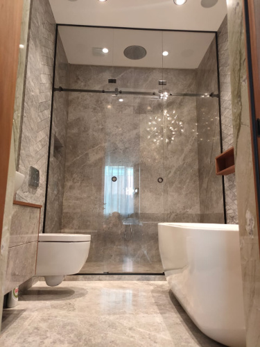 Душевая перегородка с раздвижной дверью и доборами