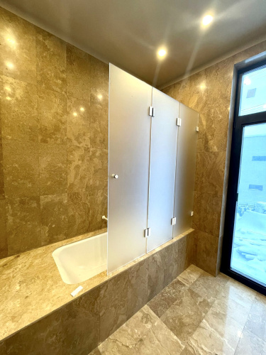 Душевая шторка на ванну складная