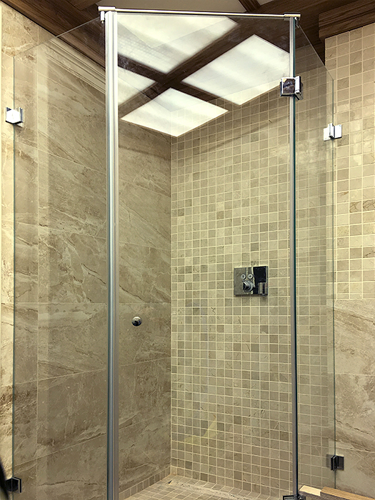 Душевая перегородка трапеция