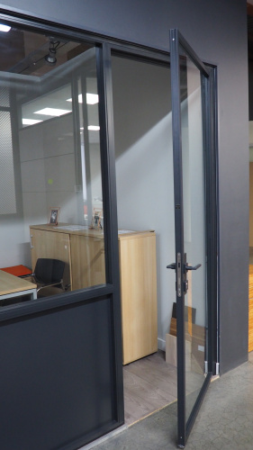 Перегородка с узким профилем