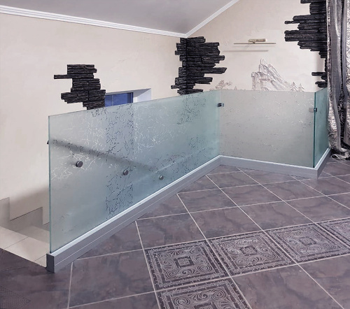 Ограждения балконов и террас на профиле без поручней