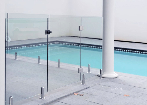 Ограждения балконов и террас на министойках без поручня