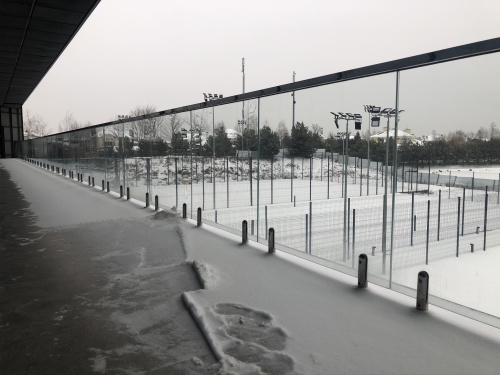 Ограждения балконов и террас на министойках с поручнем