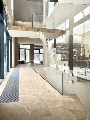 Ограждения лестниц на точках без поручня