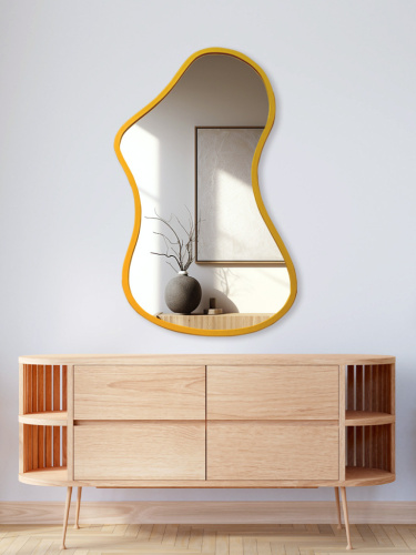 Зеркало  Figure 1